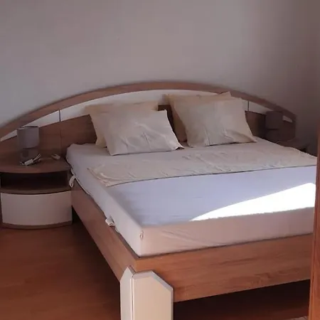 Catakovic Apartment Vir